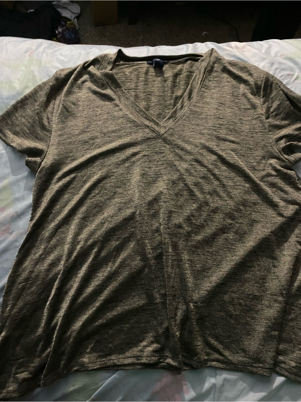 GAP Women's V-Neck Short Sleeve Tee - Olive Green